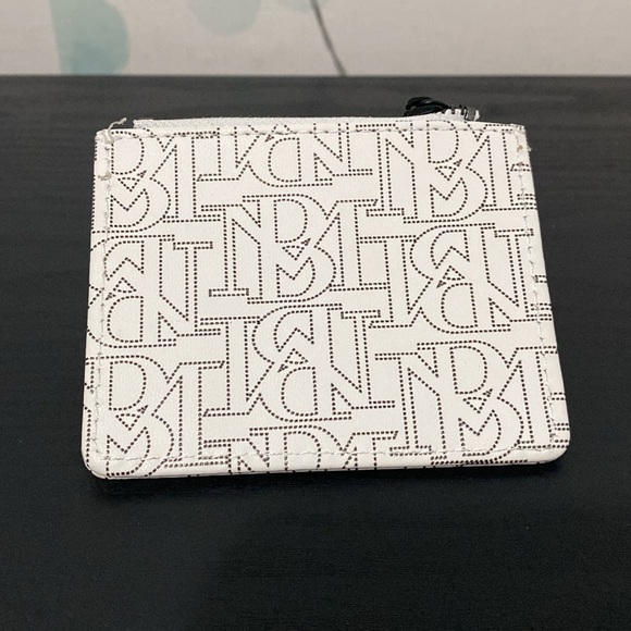 Badgley Mischka Mini Credit Card Holder NWT - Picture 3 of 6